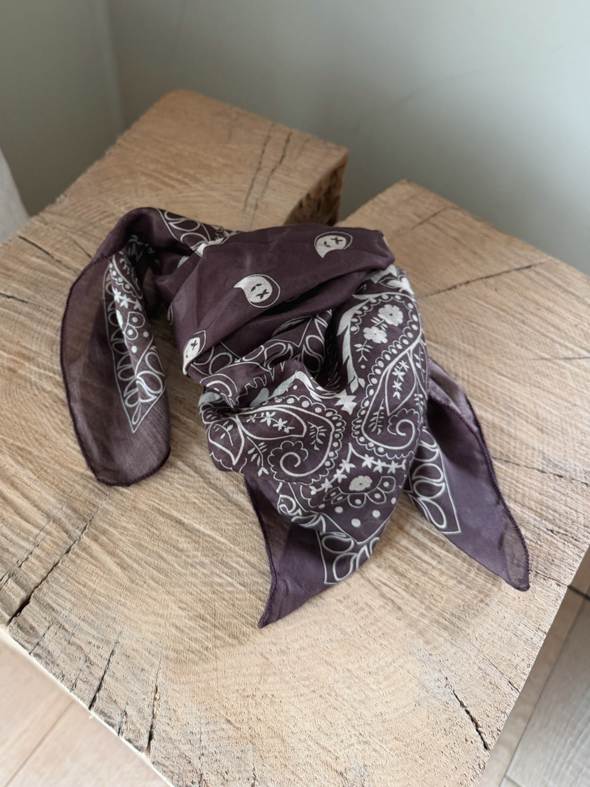 Lio Scarf Bordeaux-Brown