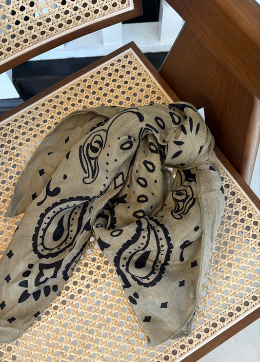 Will Scarf Ecru