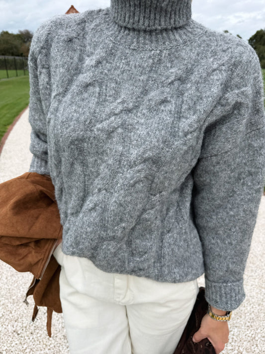 Nina Pull Grey