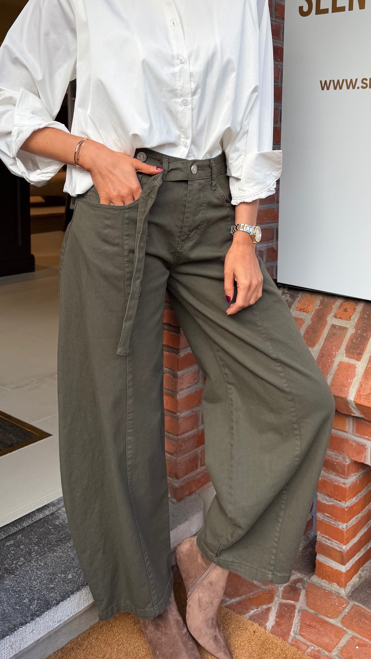 Nikki jeans khaki