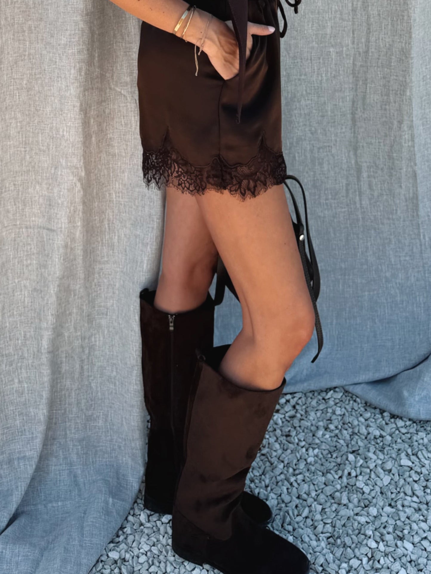Isèle Short Brown
