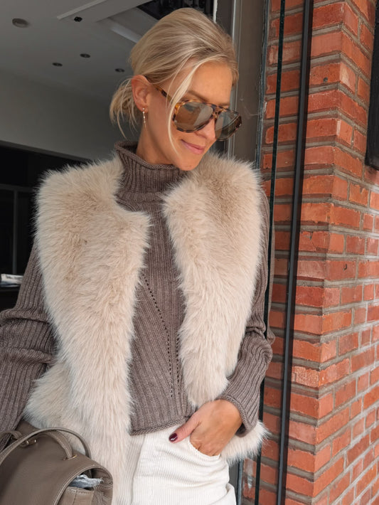 Luna Faux Fur Gilet Beige
